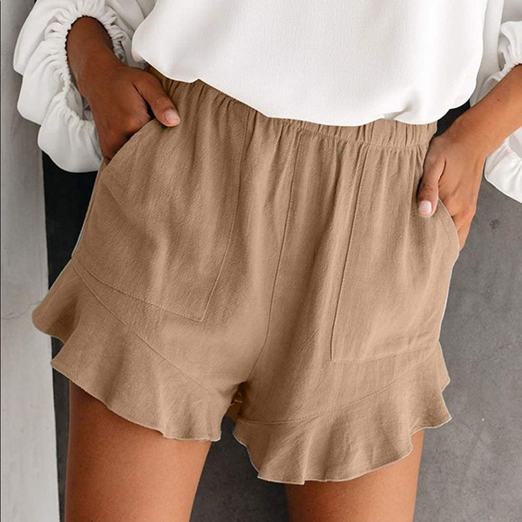 NWT Ruffle Hem Elastic Waist Casual Shorts - Picture 2 of 3